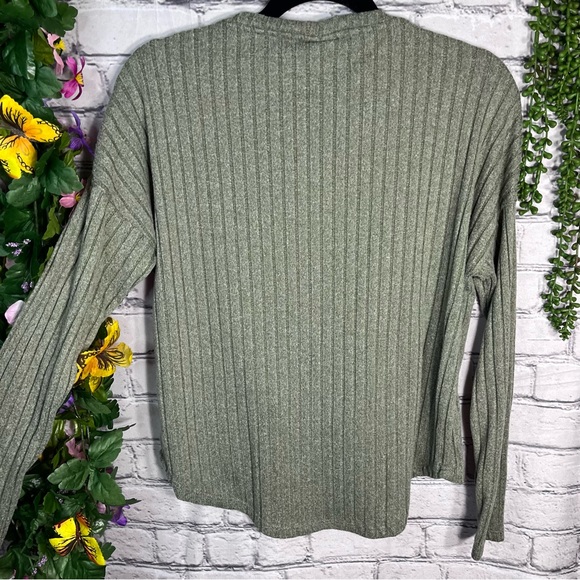 _🌼3/$30🌼NWOT So Ribbed Green Button Down Cardigan Size Small - Picture 11 of 15